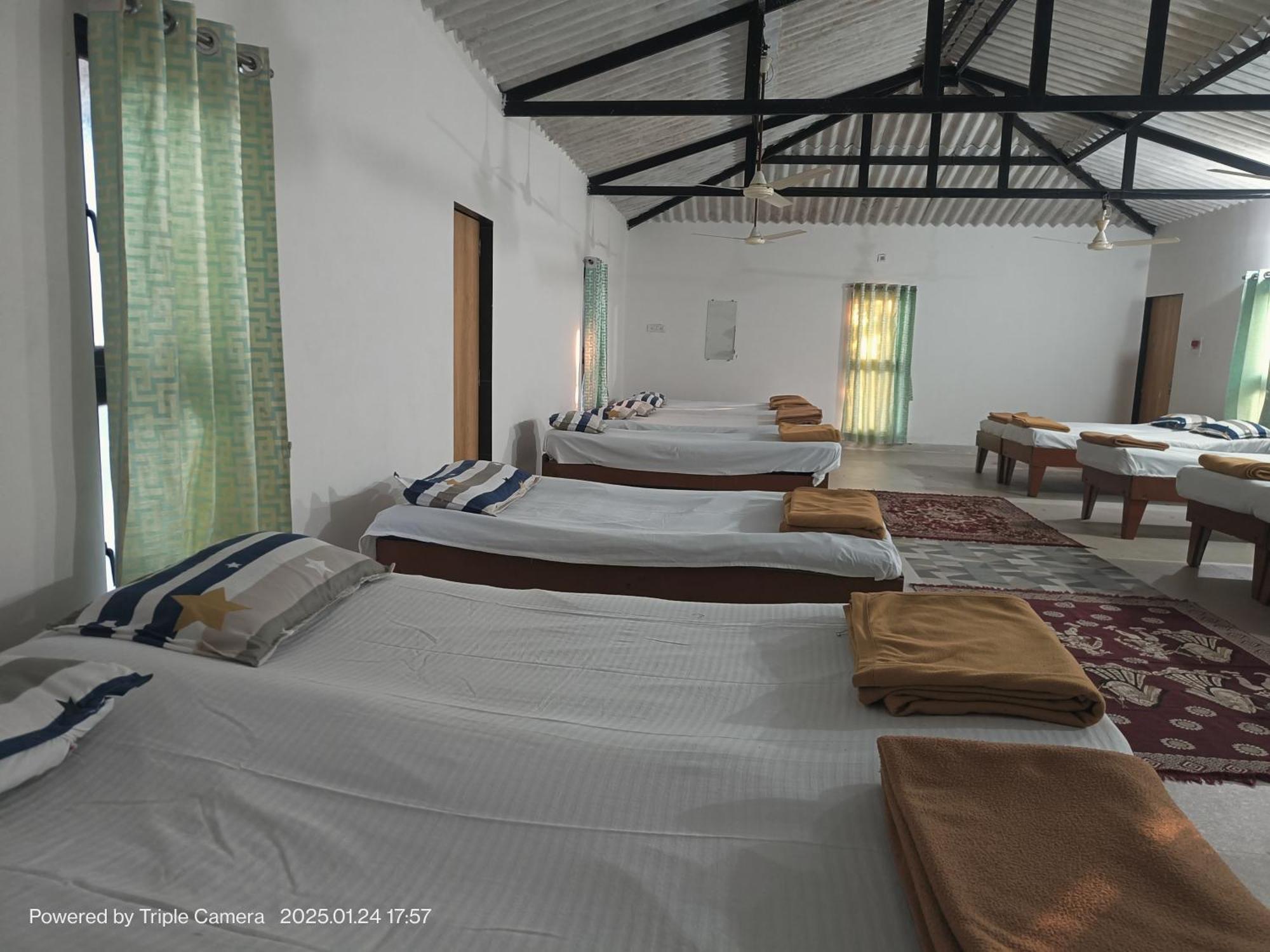 Gir County Resort ササン・ギル 部屋 写真