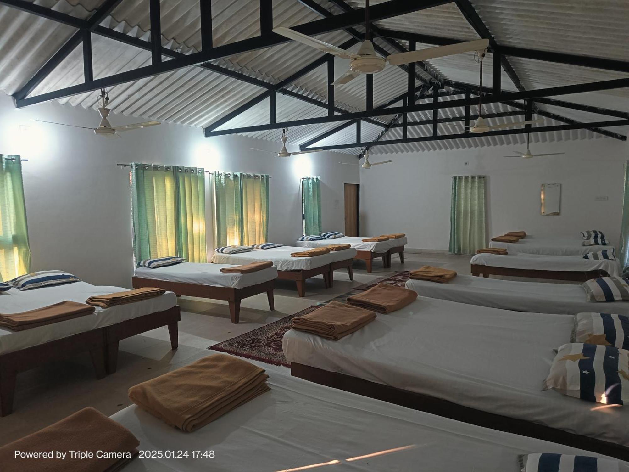 Gir County Resort ササン・ギル 部屋 写真